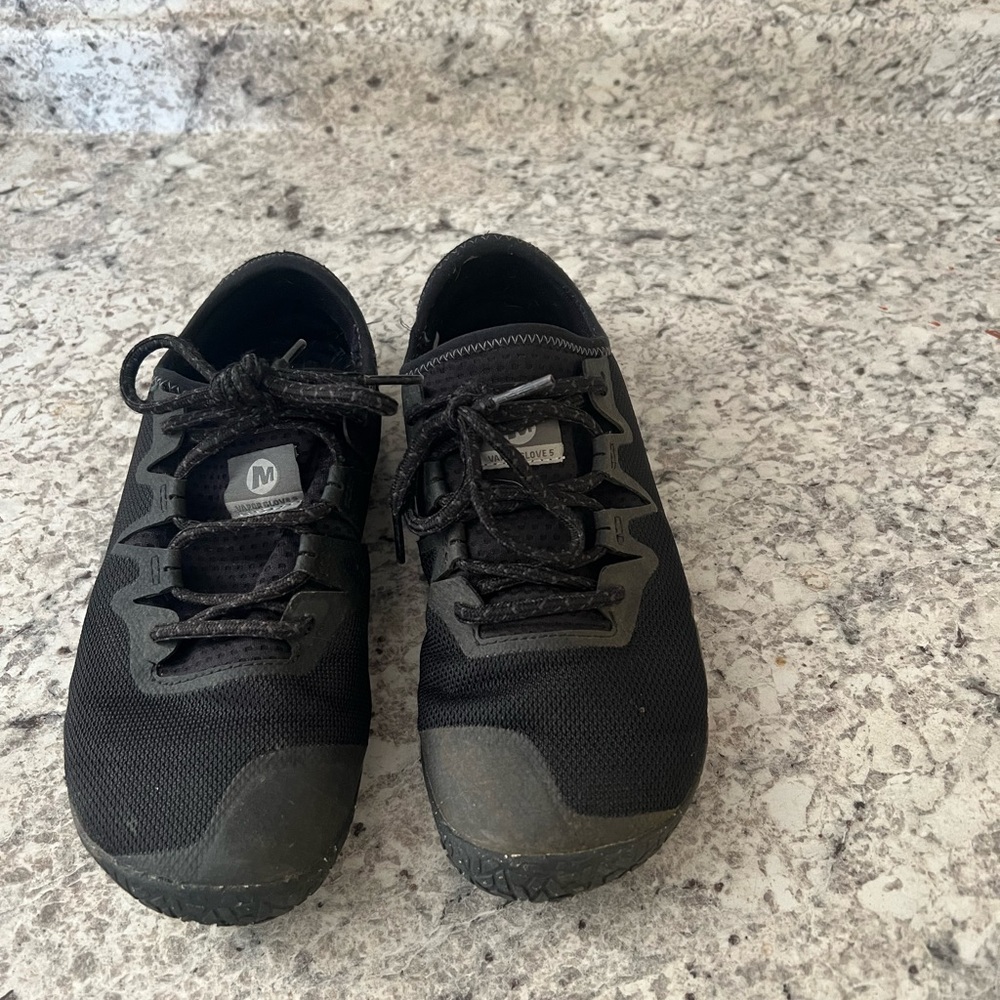 Merrell Barefoot Black Sneaker Size 9